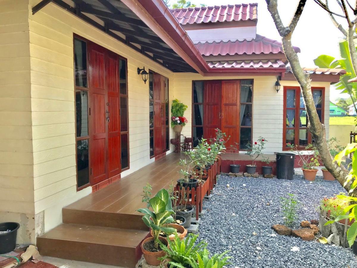Appartement Grandma'S House à Nakhon Nayok Extérieur photo